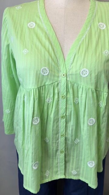 Video de Bata boho Verde Bordada em Algodão