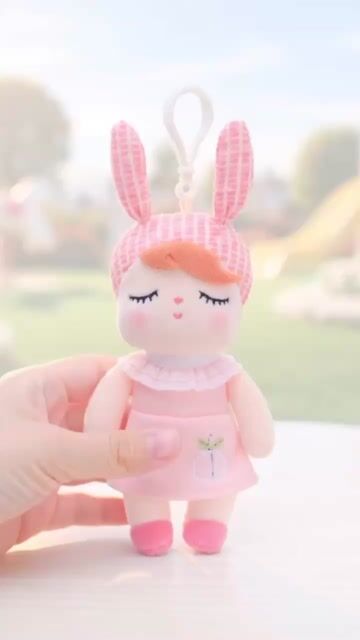 Video de MINI - METOO DOLL - BONECA 17CM ANGELA CLÁSSICA ROSÊ