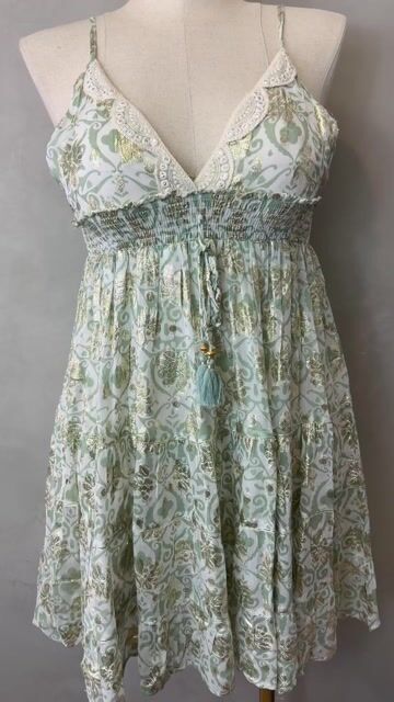 Video de Vestido curto lurex com bordado Cod:23