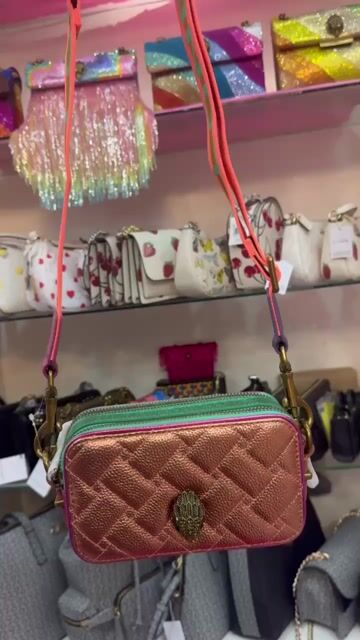 Video de Kurt Geiger Camera Bag