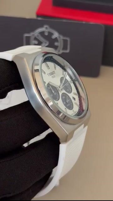 Video de Tissot PRX Chronograph 40mm - AÇO/MOSTRADOR BRANCO - SILICONE