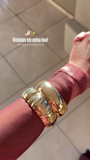 Vídeo de Bracelete Dourado