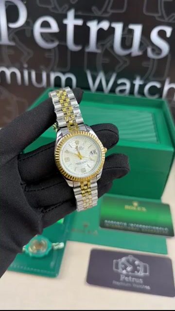Video de Land Dweller 33mm - AÇO COM DOURADO/MOSTRADOR BRANCO