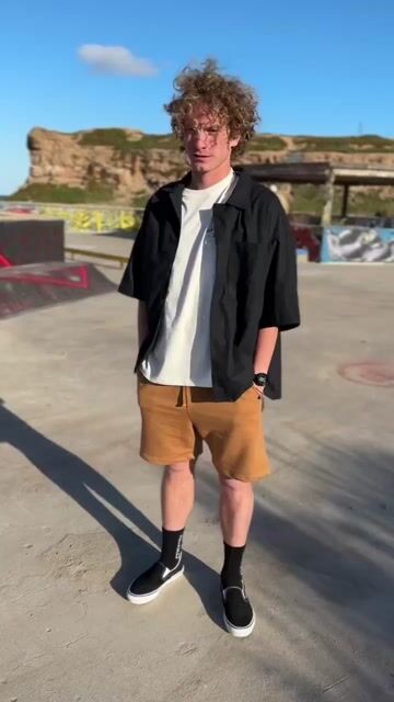 Video de Wayfarer | Ropa de Hombre y Unisex + Accesorios de moda