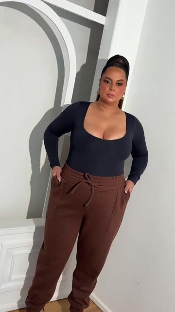 Vídeo de Jogger Moletom 3 Cabos Curve Paloma