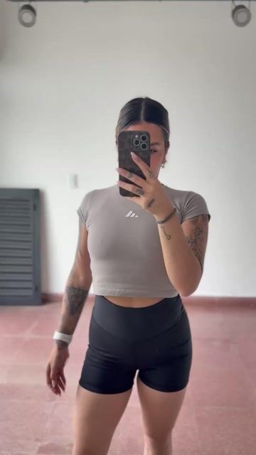 Video de Short Ad lycra líneas diagonal