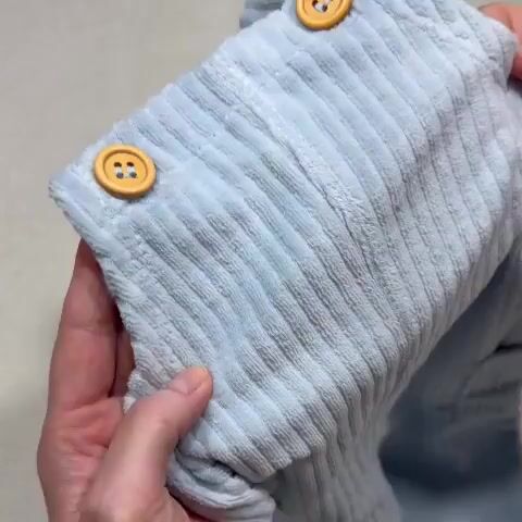 Video de Jardineira Infantil Canelada Azul