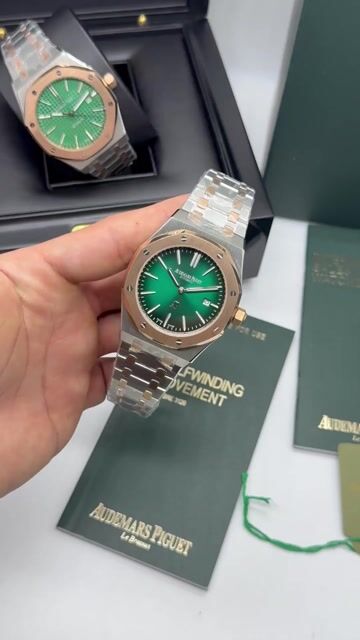 Video de Audemars Piguet Royal Oak 42mm - AÇO COM ROSE/MOSTRADOR VERDE