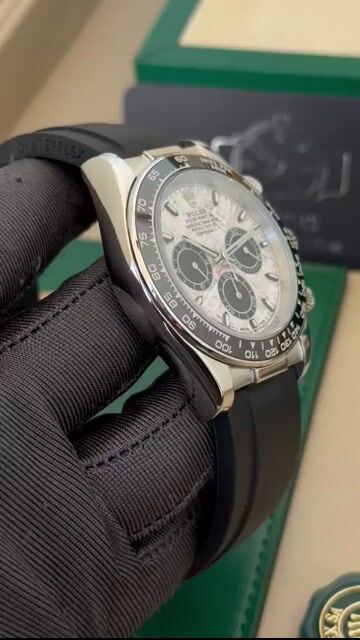 Video de Daytona 40mm - AÇO/MOSTRADOR BRANCO - SILICONE
