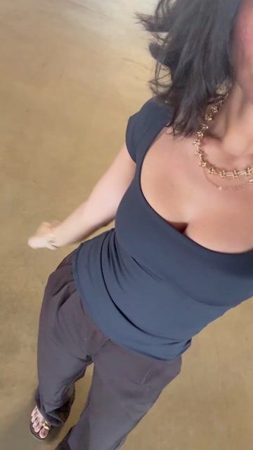 Vídeo de Bruna Bohac Store