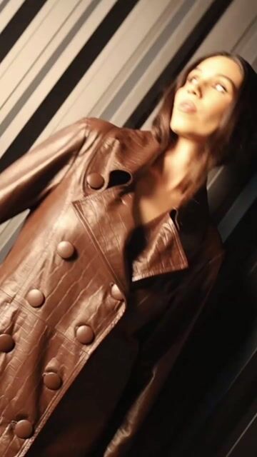 Vídeo de Trench Coat Andreia