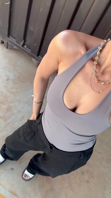 Vídeo de Bruna Bohac Store