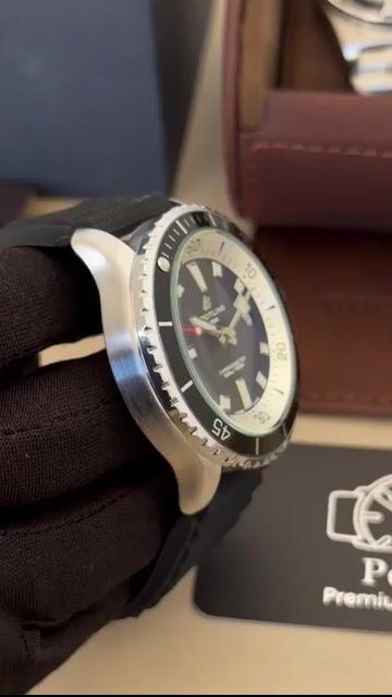 Video de Breitling Superocean 45mm - AÇO/MOSTRADOR PRETO - SILICONE
