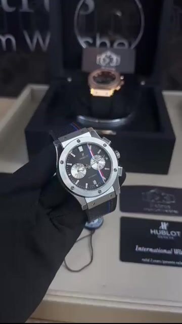 Video de Hublot Classic Fusion 42mm - AÇO/MOSTRADOR PRETO - SILICONE