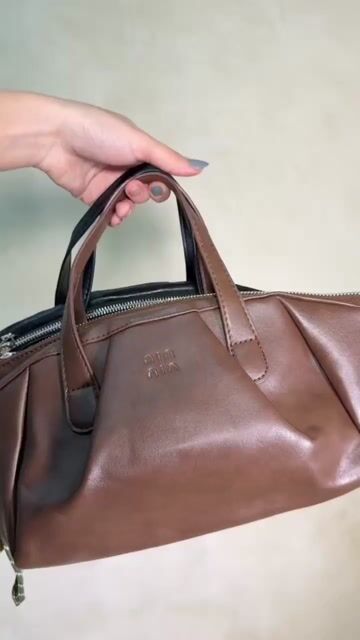 Video de Bolsa Miu Miu Chaveiro