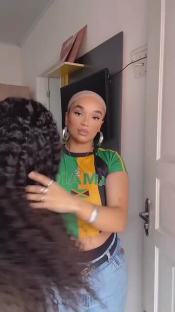 Vídeo de Karen Laces