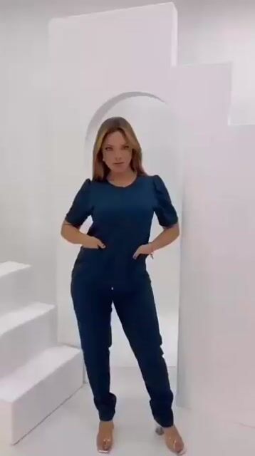 Vídeo de Scrub Sara (Azul marinho)
