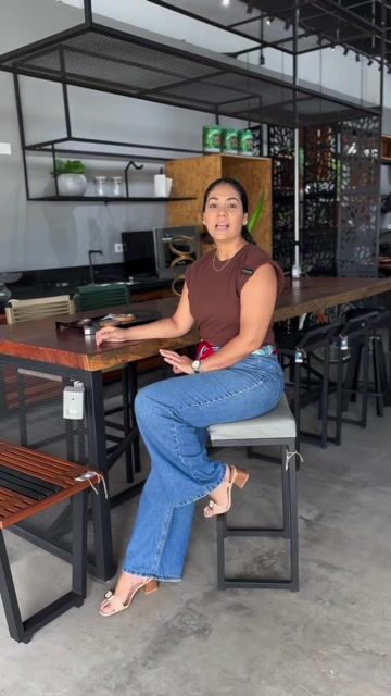 Video de Banqueta Standard Estofada em Aço | Design Industrial com Conforto | Casa Rigo