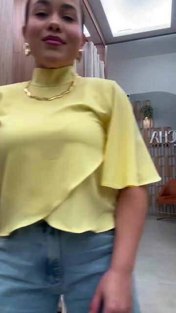 Video de Blusa Feminina Social Elegante Manga Morcego Luxo