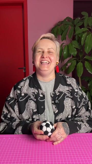 Vídeo de Bola de Futebol - Brinquedo com catnip