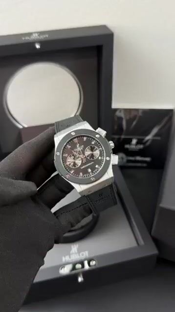 Video de Hublot Chrnograph 42mm - AÇO/MOSTRADOR PRETO - COURO COM SILICONE