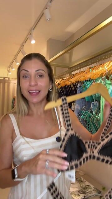 Vídeo de Biquínis Camila Alves