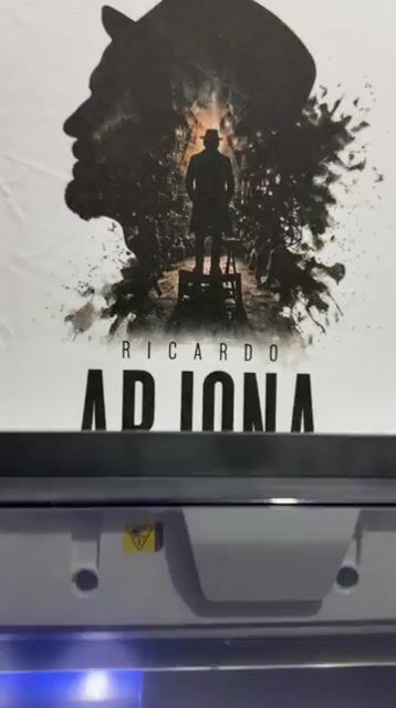 Video de Remera Ricardo Arjona Sombrero Perfil