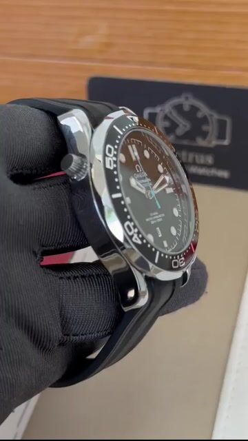 Video de Omega Seamaster 40mm - AÇO/MOSTRADOR PRETO - SILICONE