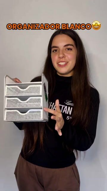 Video de Organizador De Escritorio Blanco Metal Stendy Mini Cajonera con 3 Cajones 17 x 17 cm