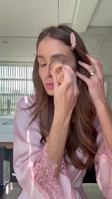 Vídeo de BB Cream Latika Clareador FPS 44