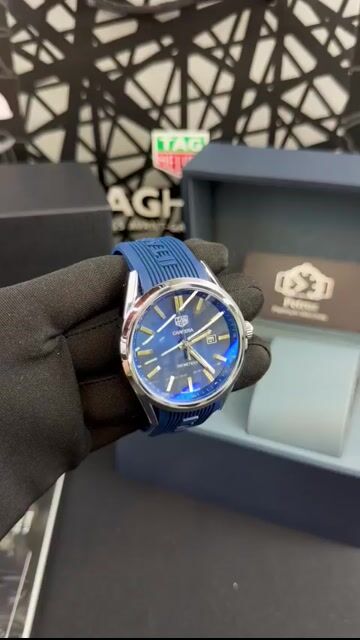 Video de TAG Heuer Carrera 44mm - AÇO/MOSTRADOR AZUL - SILICONE