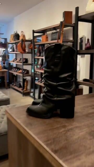 Video de SOLEMNIA SHOES