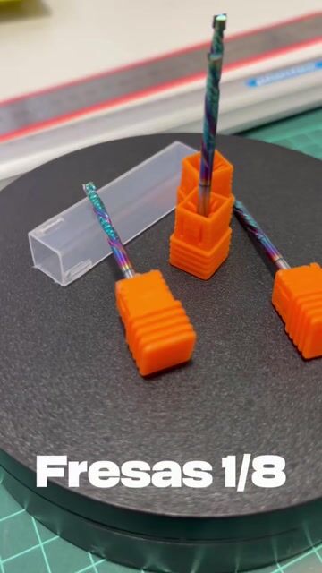 Video de Fresa Router Cnc 2 Filos Compresión Ø3.175mm 22mm 1/8 - 2 UNIDADES