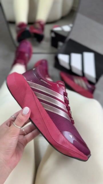 Vídeo de Adidas Super Nova Rise 3 Bordo