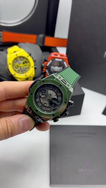 Video de Hublot Big Bang Magic 44mm - AÇO VERDE/MOSTRADOR SKELETON - SILICONE