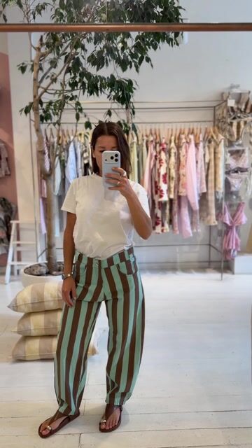Video de Pantalon Baggy Maria Celeste