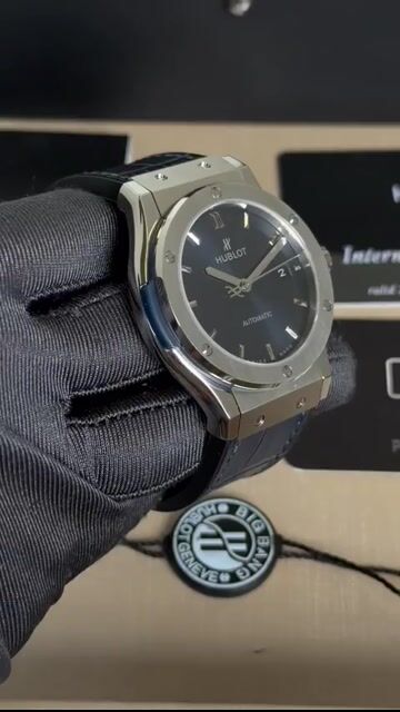 Video de Hublot Classic Fusion 38mm - AÇO/MOSTRADOR AZUL - COURO