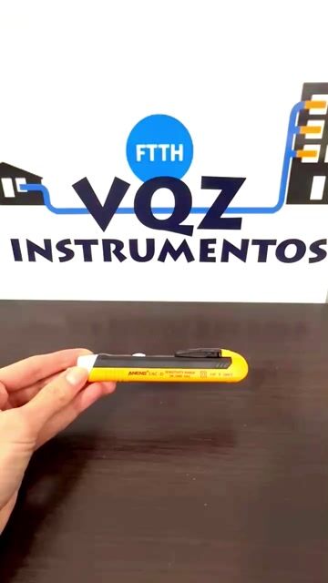 Video de Buscapolo Inductivo Detector De Voltaje Con Luz 1000v