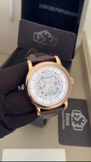 Video de Emporio Armani AR1983 43mm - AÇO ROSE/MOSTRADOR SKELETON - COURO