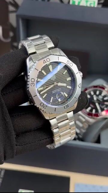 Video de TAG Heuer Aquaracer 44mm - AÇO/MOSTRADOR PRETO
