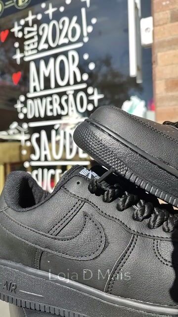 Vídeo de Tênis Nike Air Force 1 All Black