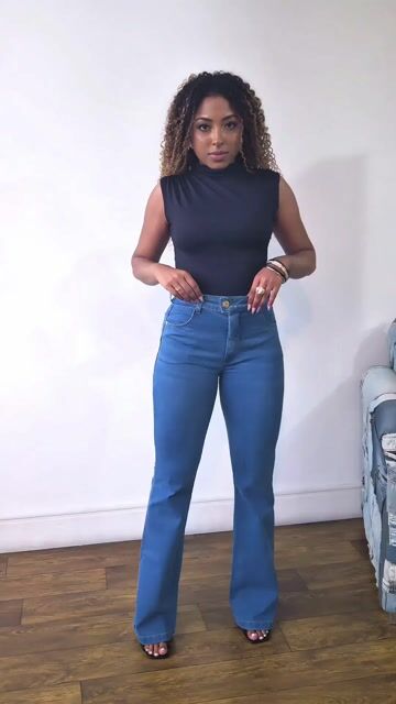 Vídeo de LUNAY'S JEANS