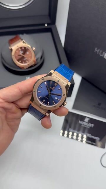 Video de Hublot Classic Fusion 45mm - AÇO ROSE/MOSTRADOR AZUL - SILICONE E COURO