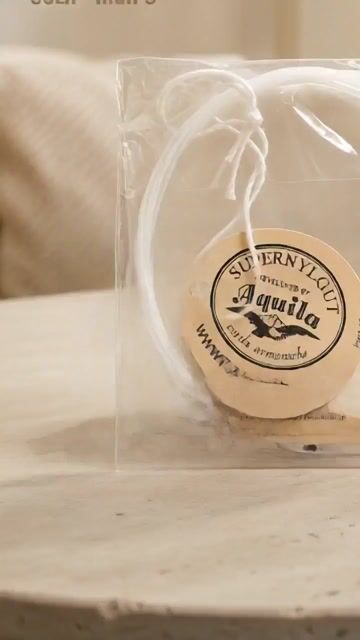 Video de Encordado Aquila Super Nylgut Ukelele Soprano 4 Cuerdas