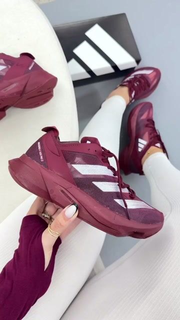 Video de AD ADIZERO EVO