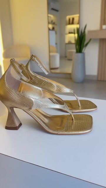 Vídeo de Camila Shoes