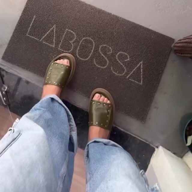 Vídeo de LABOSSA - Acessórios, Bolsas, Calçados Femininos