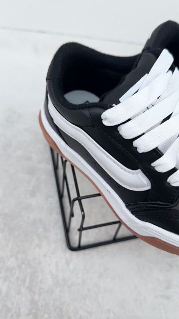 Video de ZAPATILLAS OLD UH NEGRO