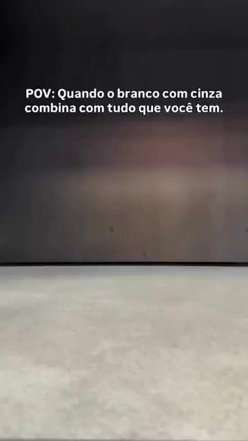 Vídeo de New Balance 9060 Branco/Cinza Prata