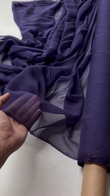 Vídeo de Tecido Chiffon De Seda Pura - Azul Escuro Estonado